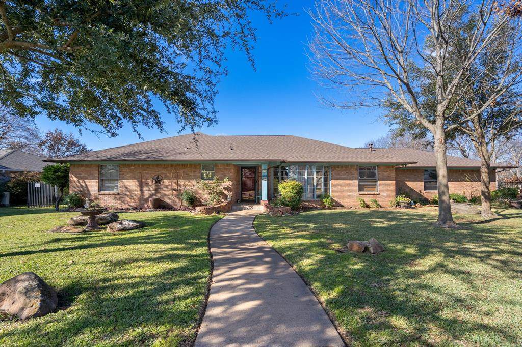 902 Alamo Road - Photo 1