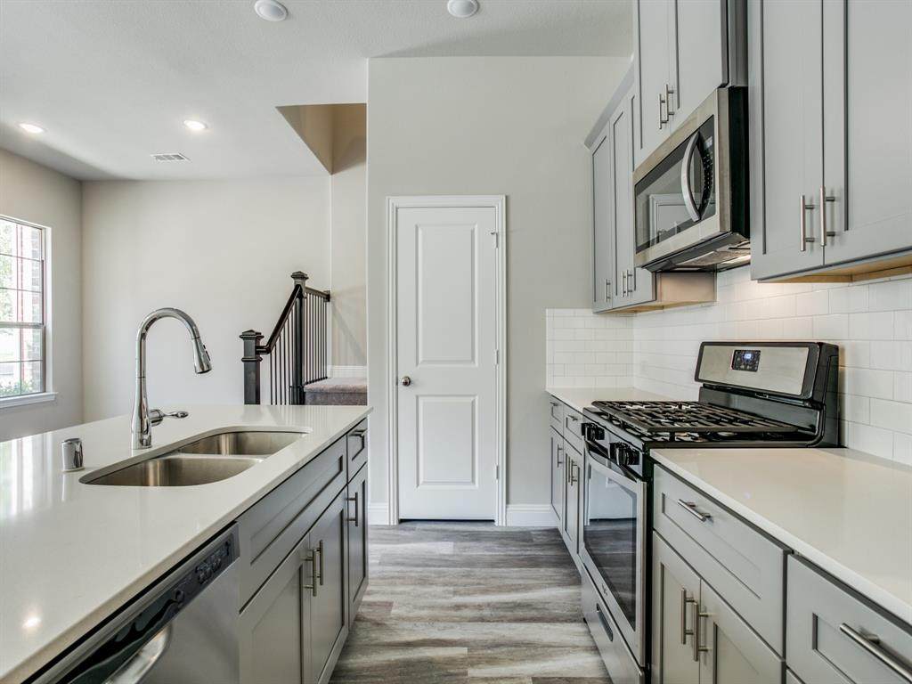 6109 Blythe Drive - Photo 1