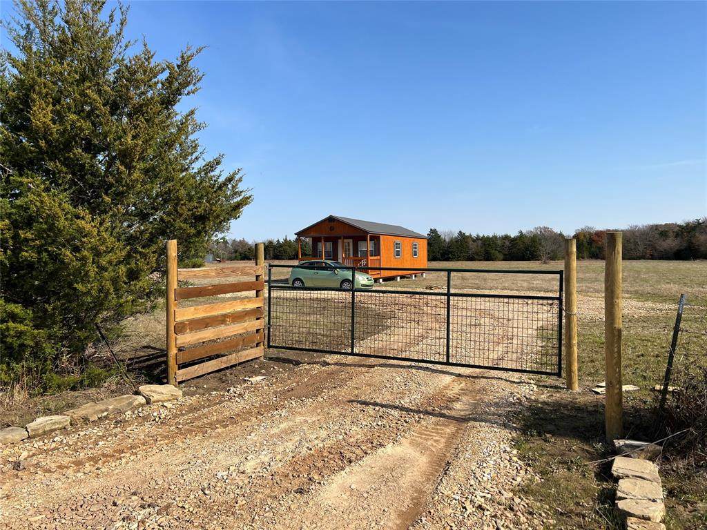 1366 County Road 2850 - Photo 1