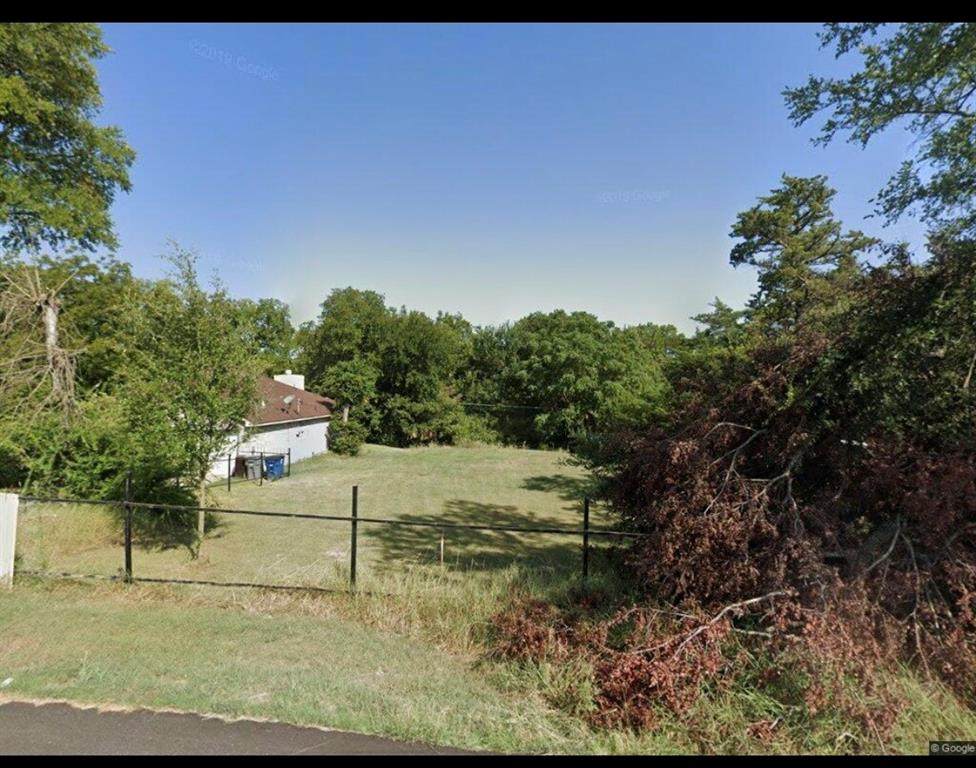 2507 Fatima Avenue - Photo 1