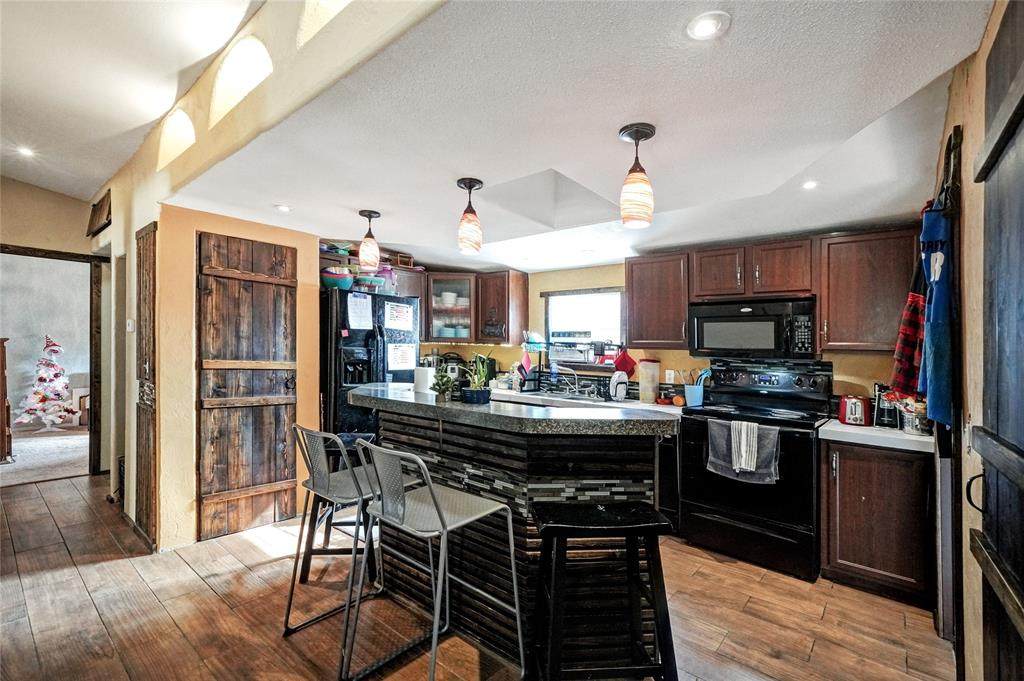 116 Emerald Drive - Photo 1