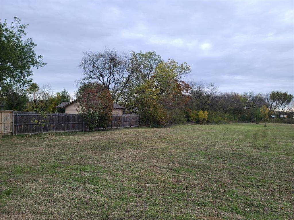 3110 Claibourne Boulevard - Photo 1