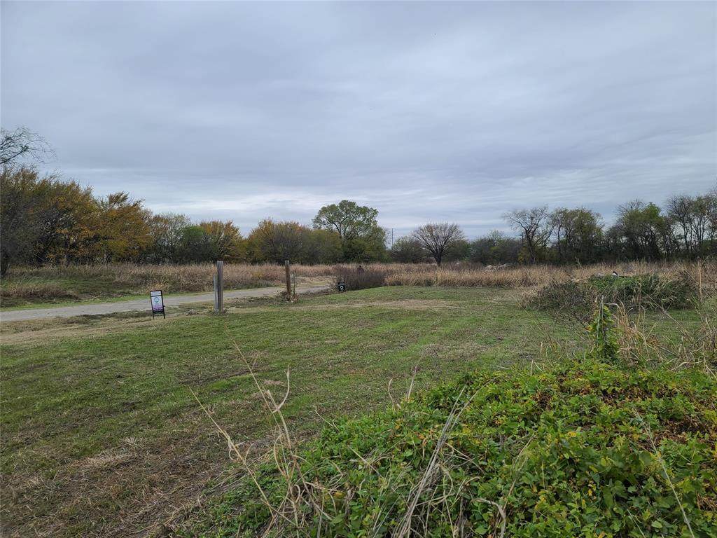 3106 Claibourne Boulevard - Photo 1