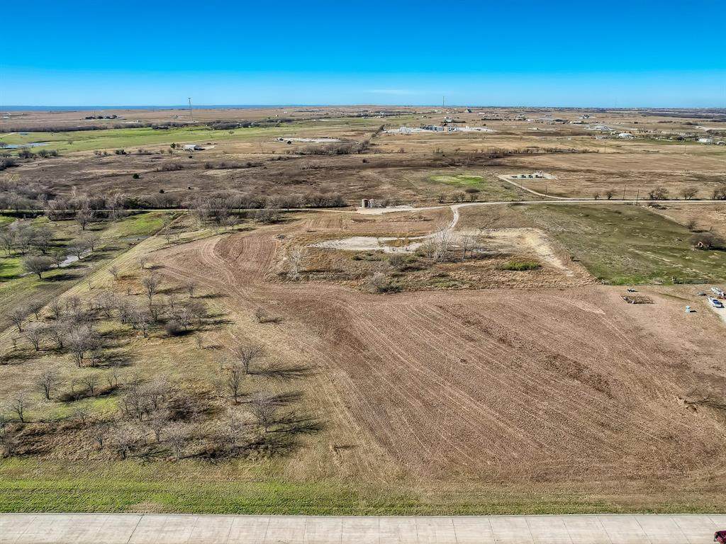270 Lakeview Road - Photo 1