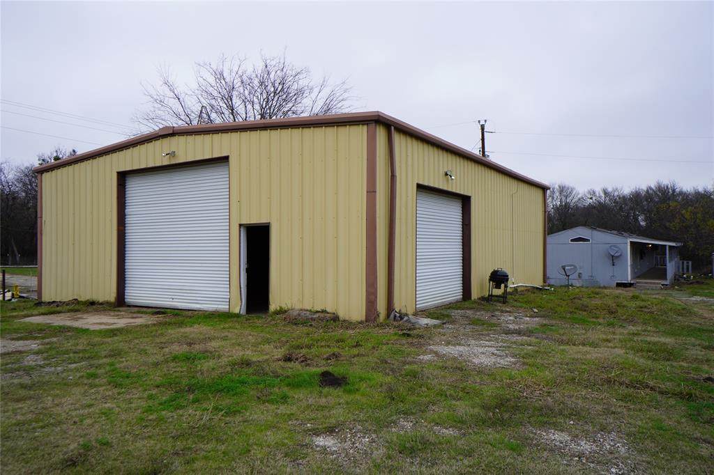 5963 County Road 2646 - Photo 1
