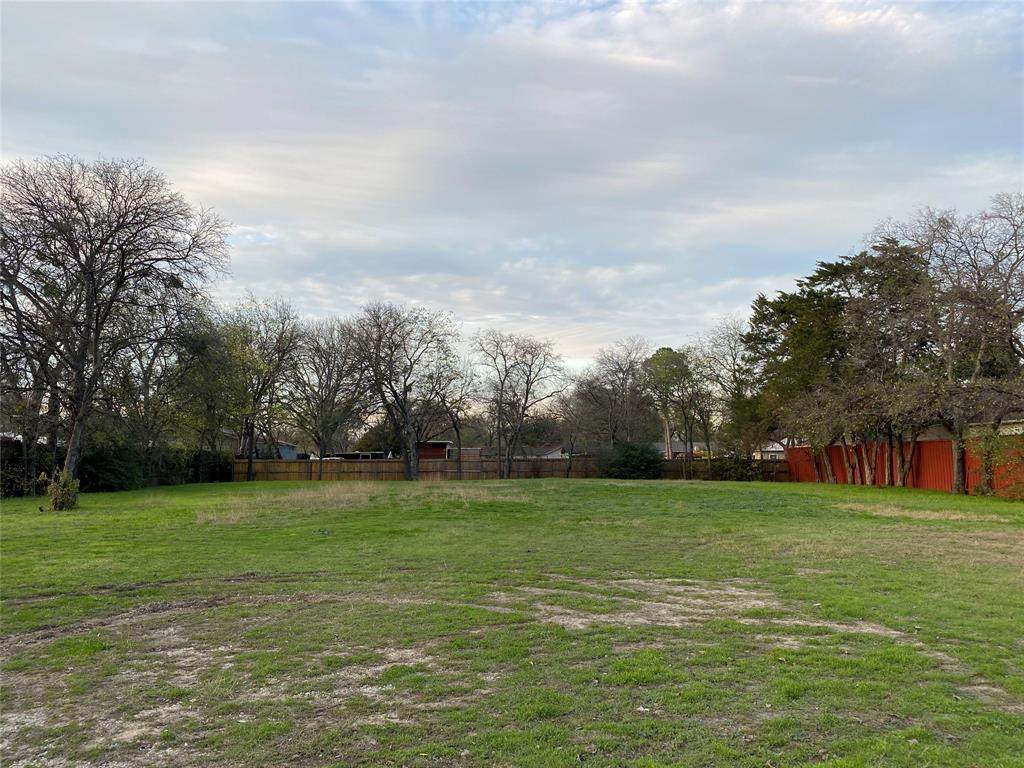 525 Pioneer Street - Photo 1