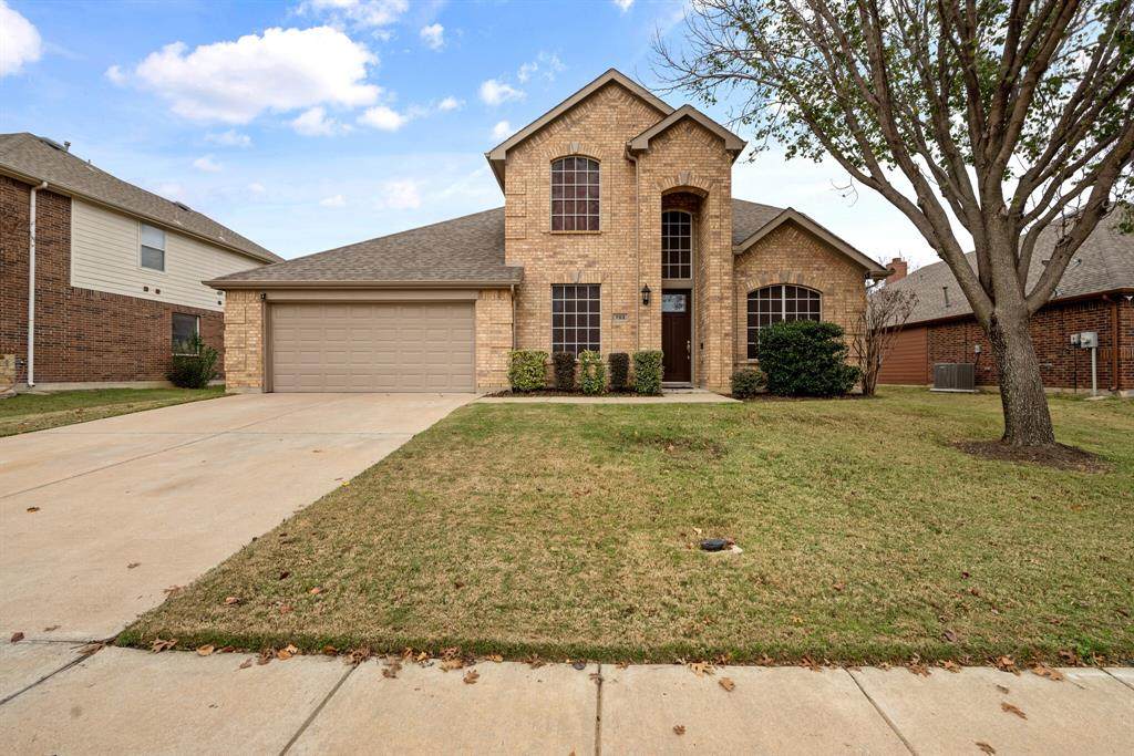 703 Tophill Lane - Photo 1