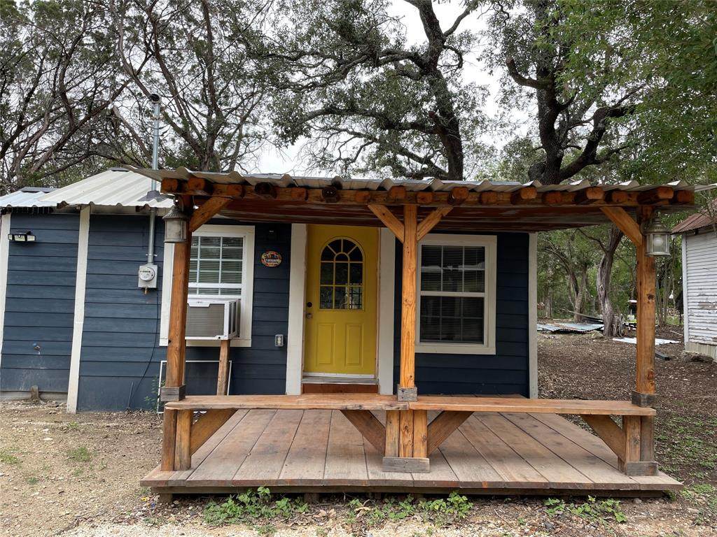 108 Private Road 131 - Photo 1