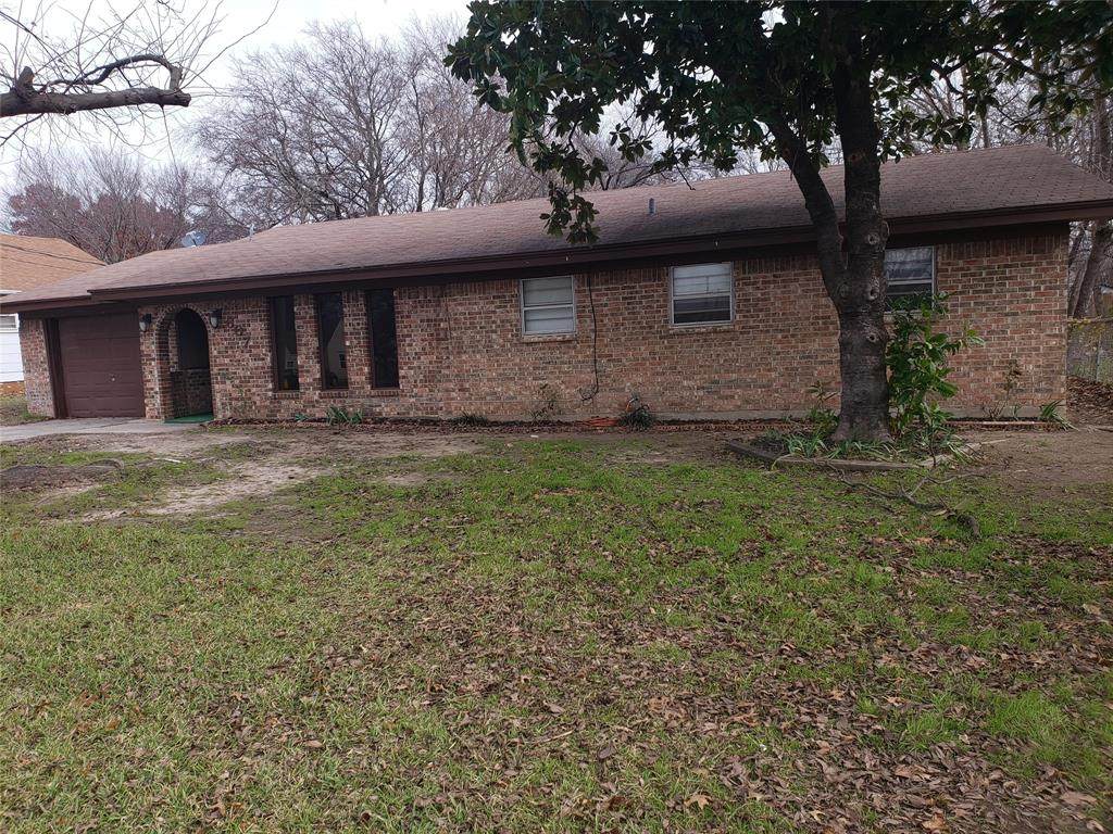 607 Broad Street - Photo 1