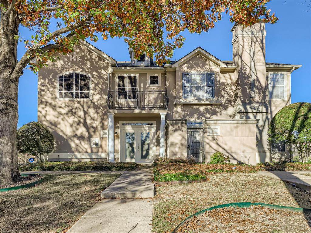 609 Regency Drive - Photo 1