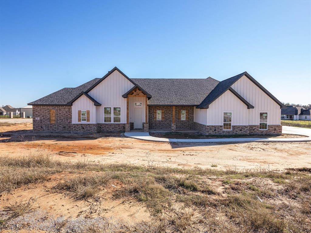 139 Clayton Crossing - Photo 1