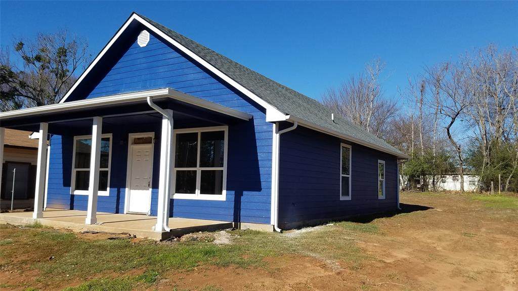 1047 Dubois Street - Photo 1