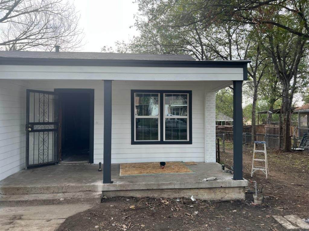 3328 Purington Avenue - Photo 1