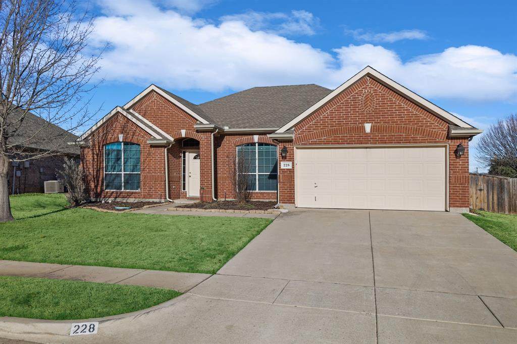 228 Cedar Crest Drive - Photo 1