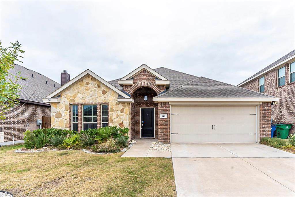 215 Garden Grove Drive - Photo 1