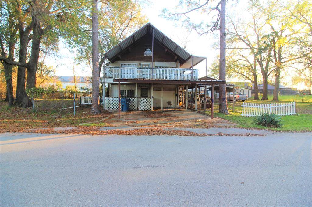 205 Loon Bay Drive - Photo 1