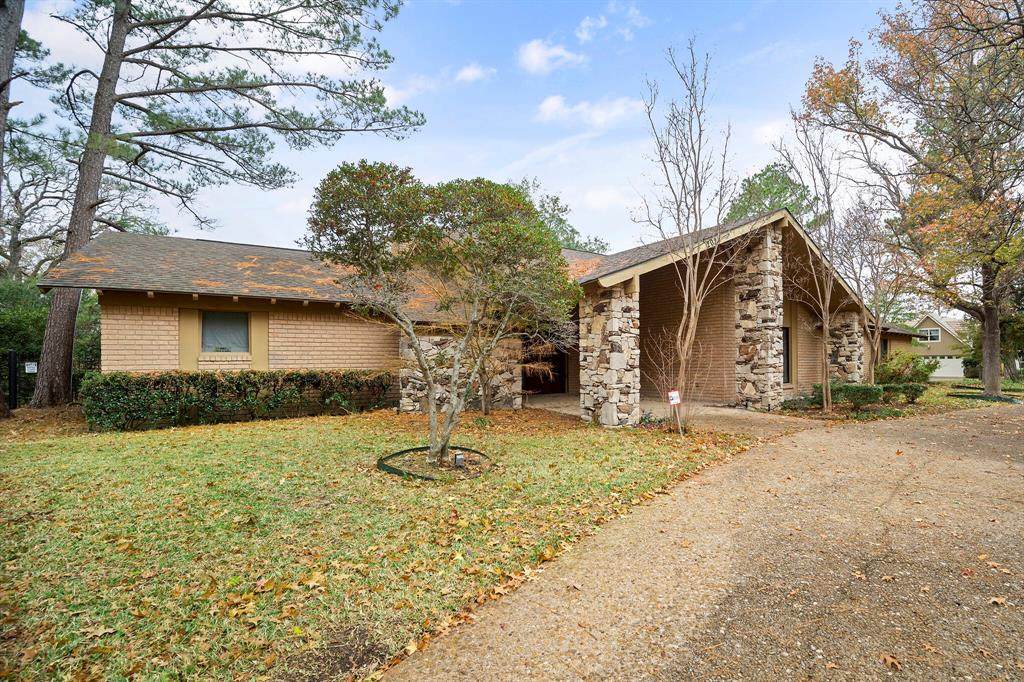 2029 Glenwood Circle - Photo 1