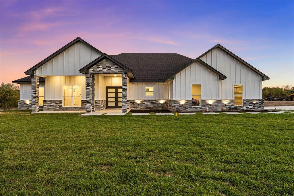 513 Ward Bend - Photo 1