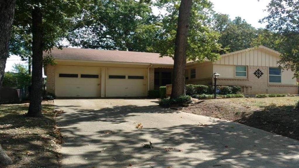 526 Forsythe Drive - Photo 1