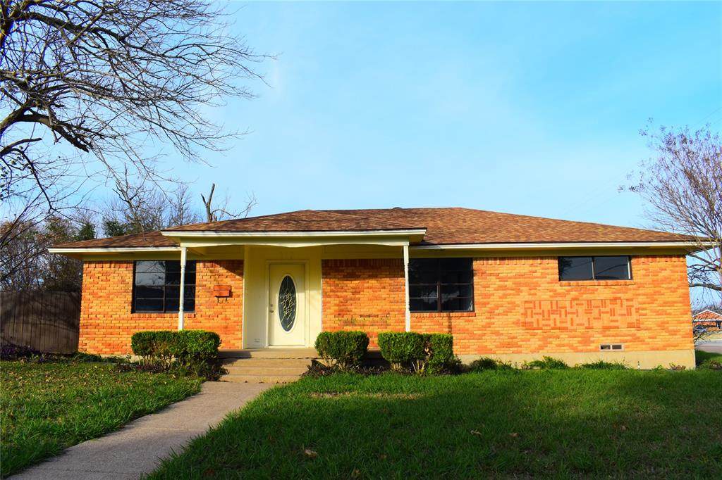 859 Sycamore Lane - Photo 1