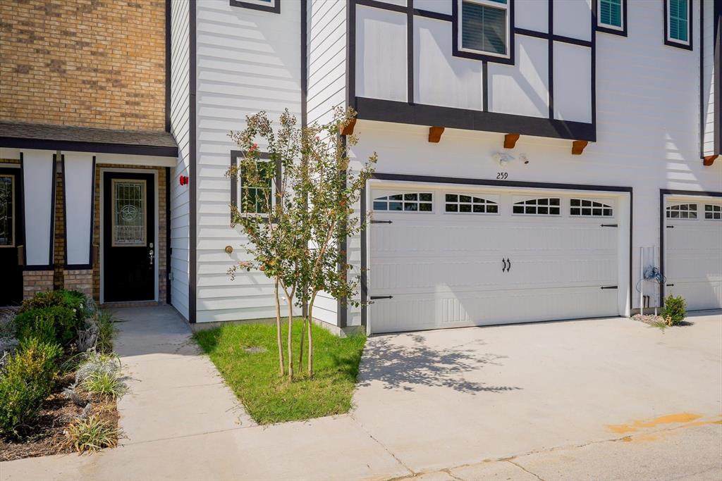 259 Harris Street - Photo 1