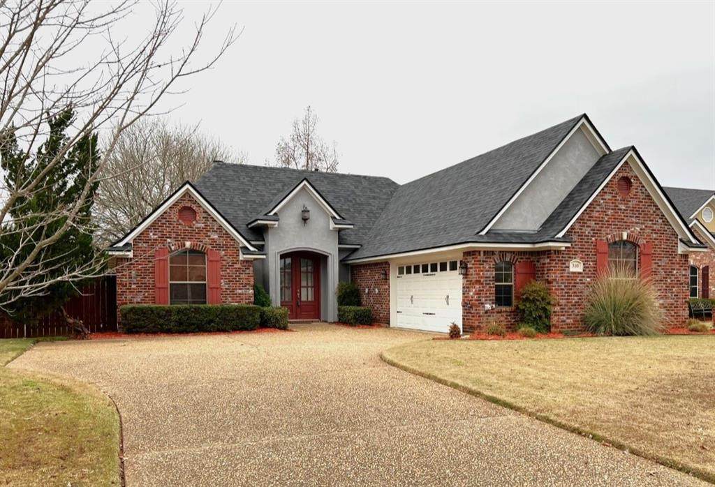 310 Montrose Place - Photo 1