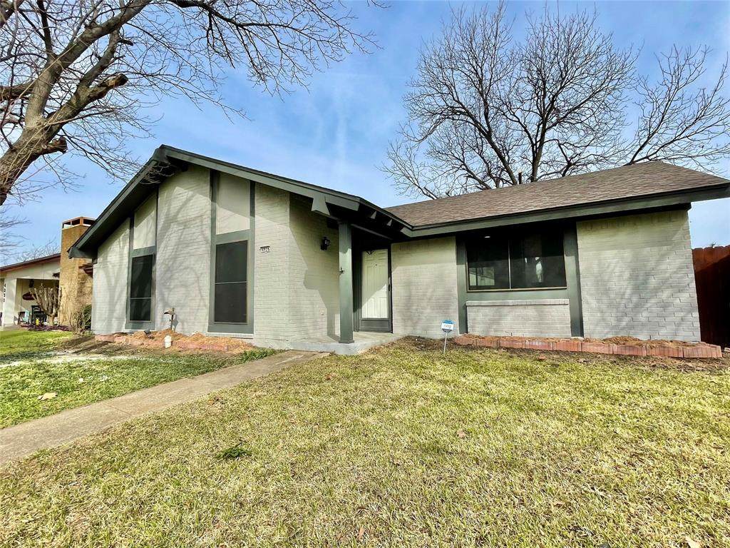 4926 Collingwood Drive - Photo 1