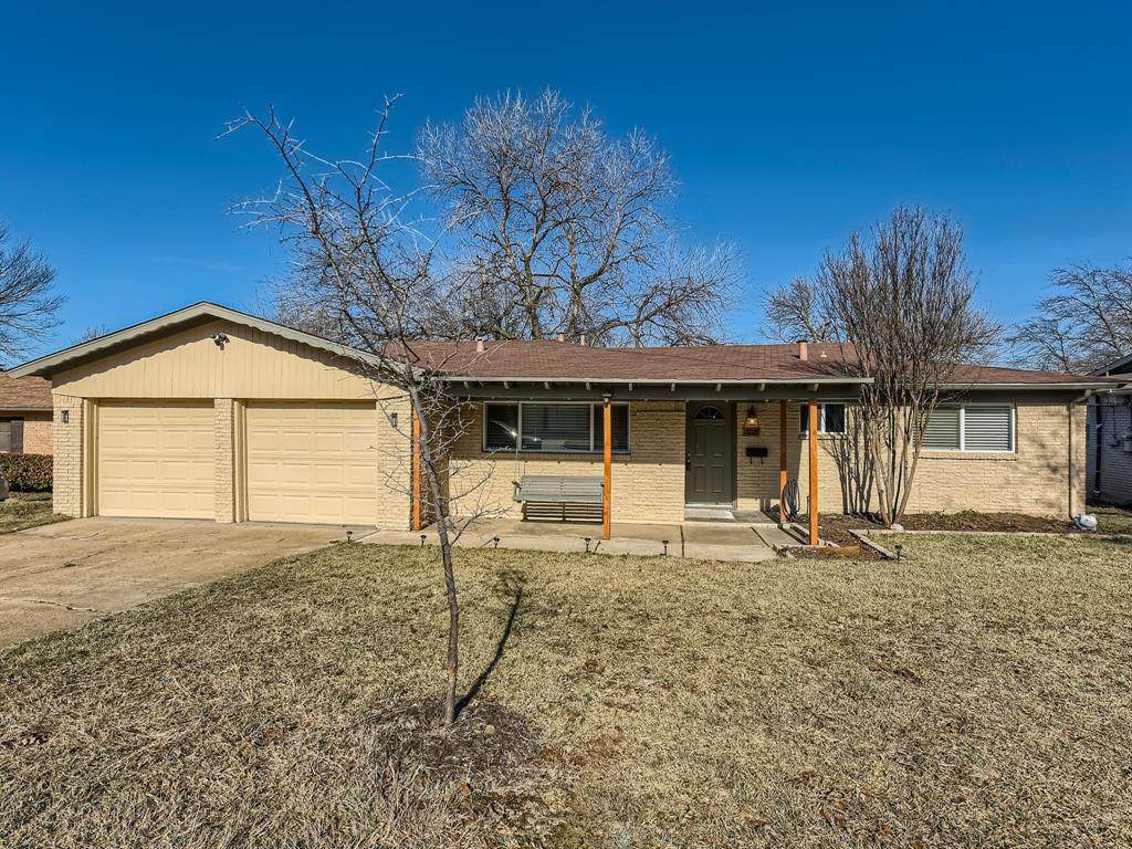 7605 Deaver Drive - Photo 1