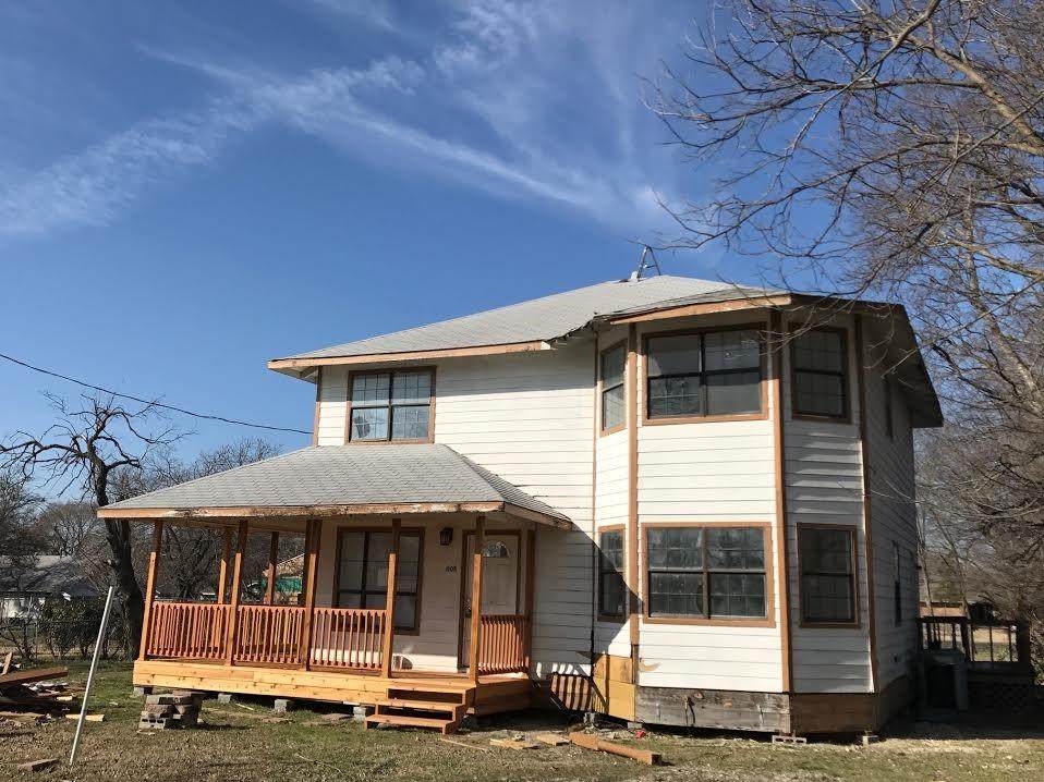 108 College Street - Photo 1