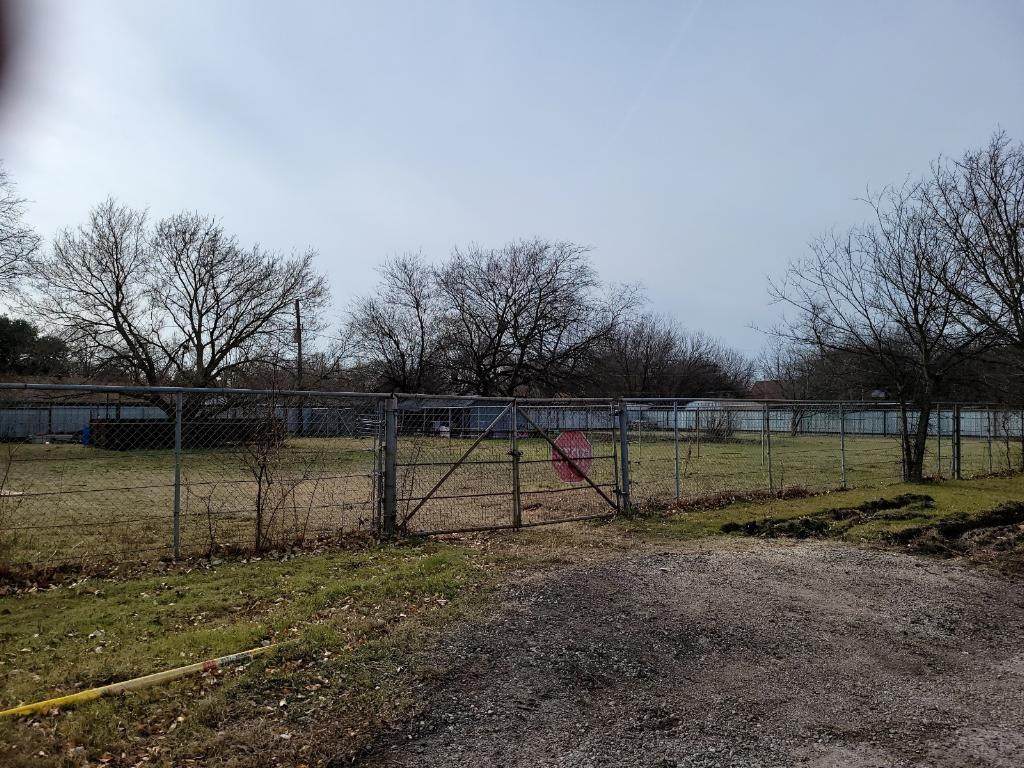 800 Bluebird Street - Photo 1