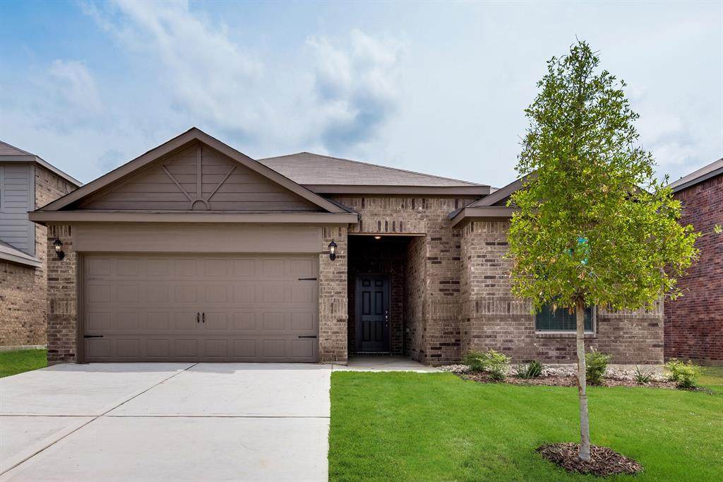 209 Donna Drive - Photo 1
