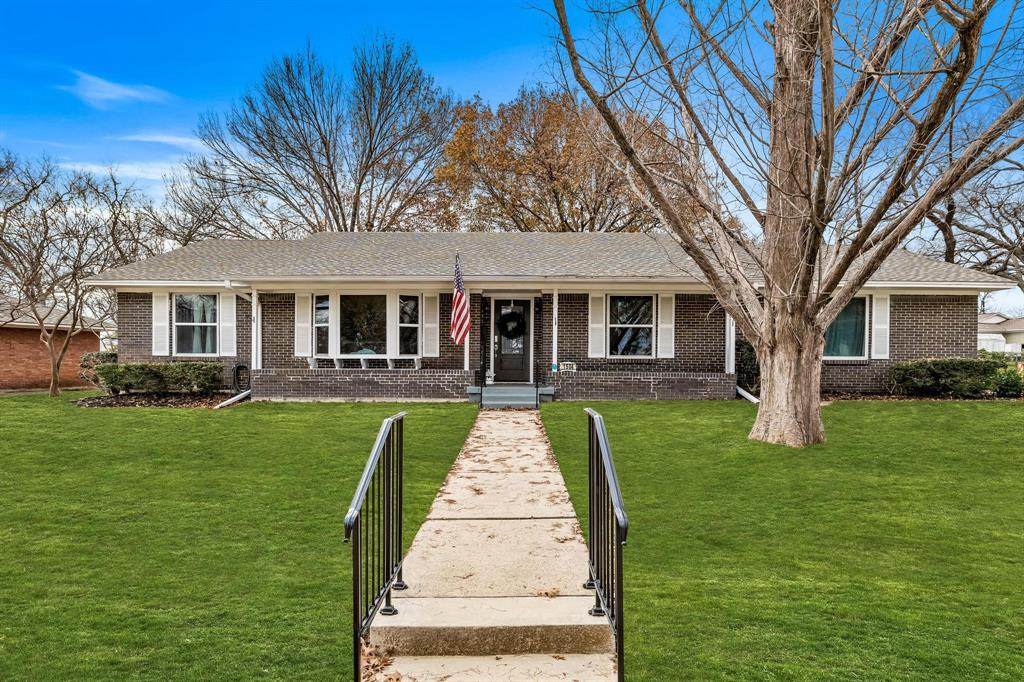 1504 17th Street - Photo 1