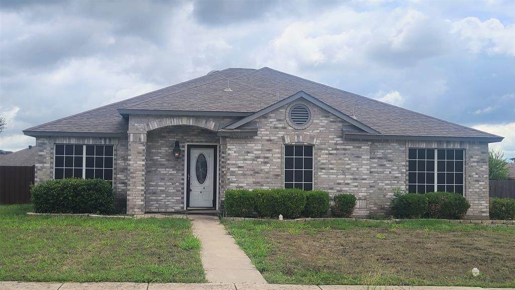 304 Wentwood Drive - Photo 1