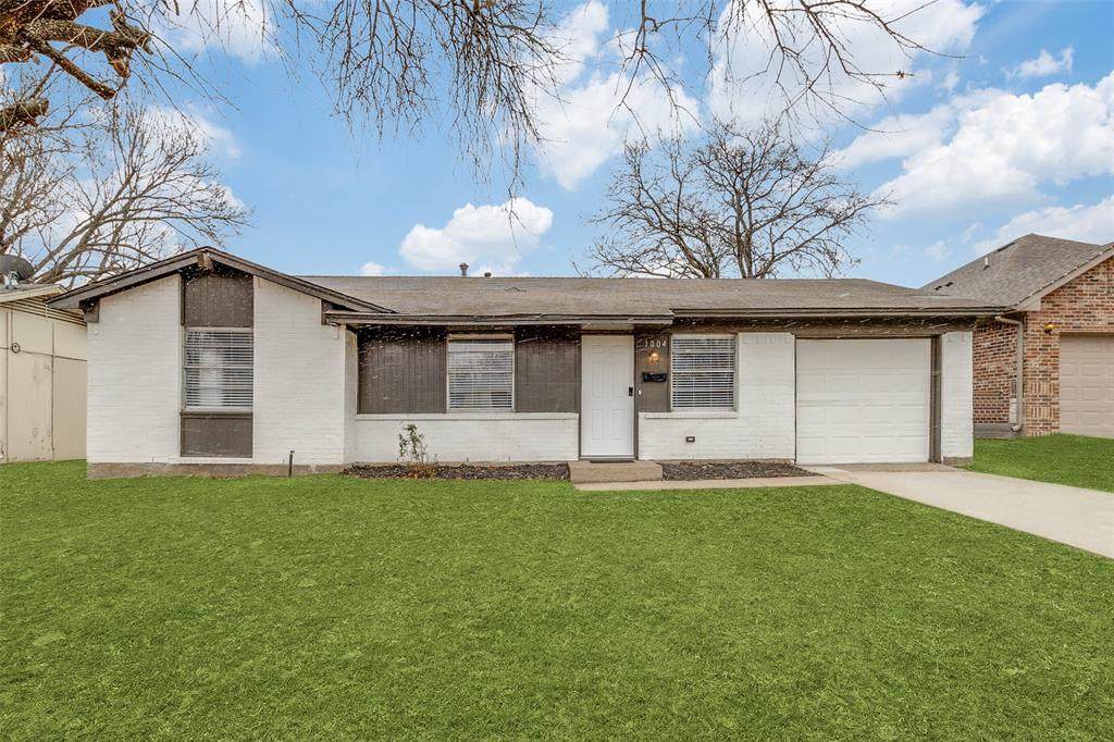 1004 Susan Drive - Photo 1