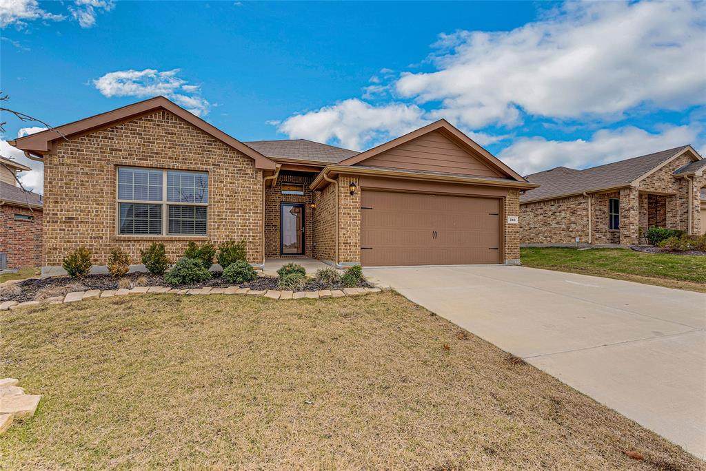 243 Saratoga Drive - Photo 1