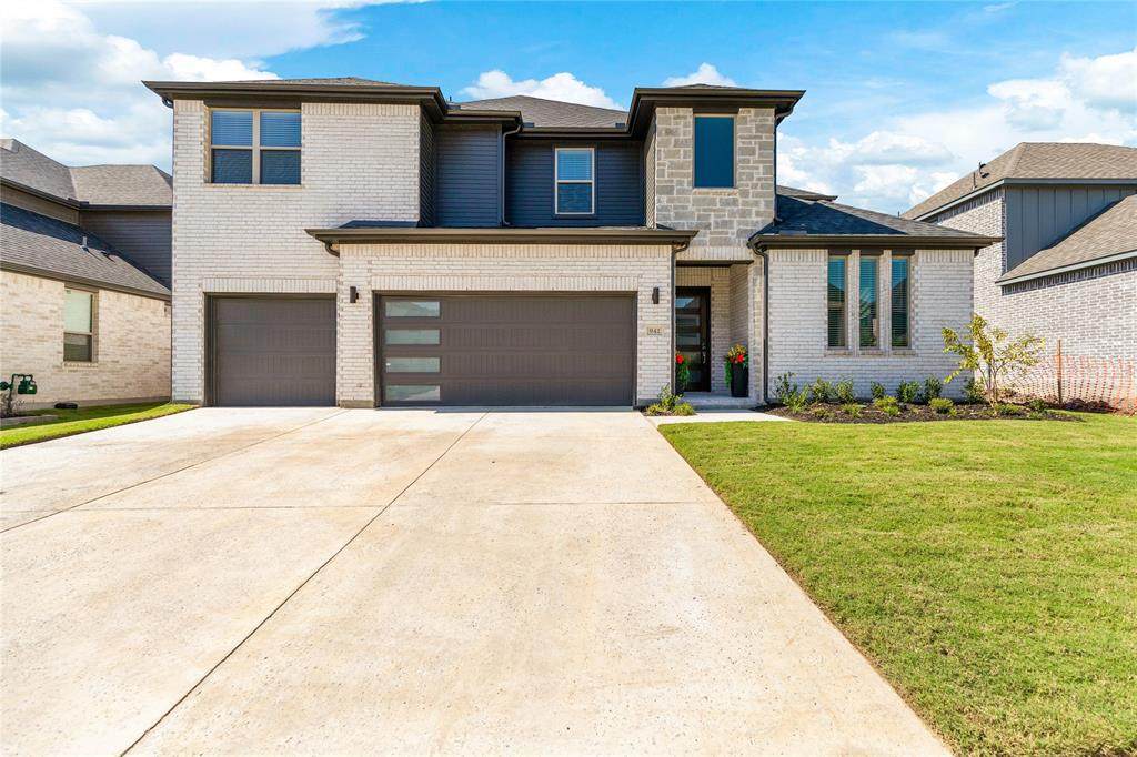 942 Panorama Drive - Photo 1