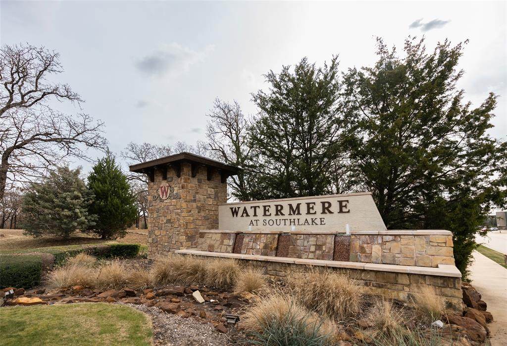 301 Watermere Drive - Photo 1