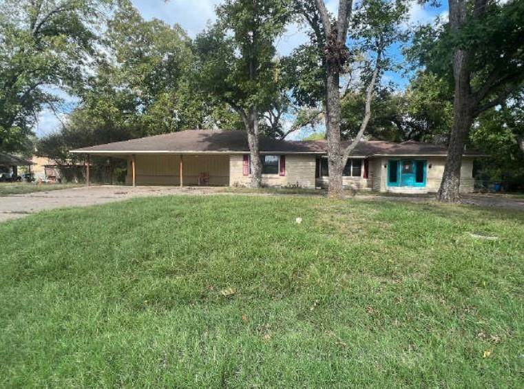 419 Kickapoo Street - Photo 1