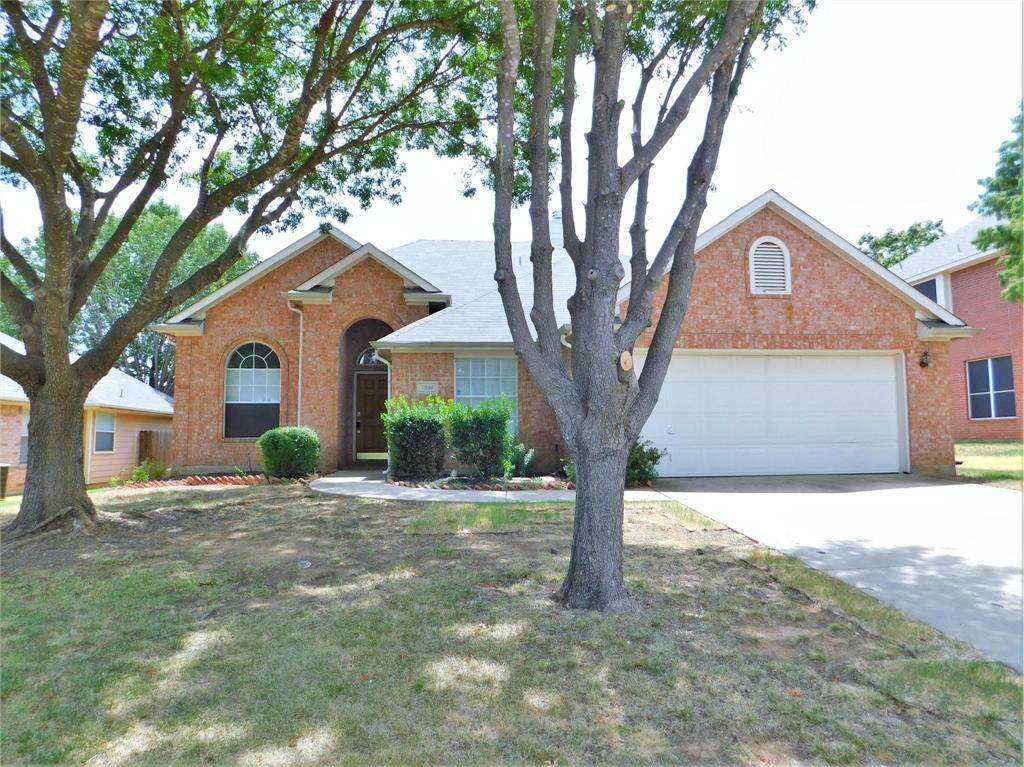 1800 Sunflower Drive - Photo 1