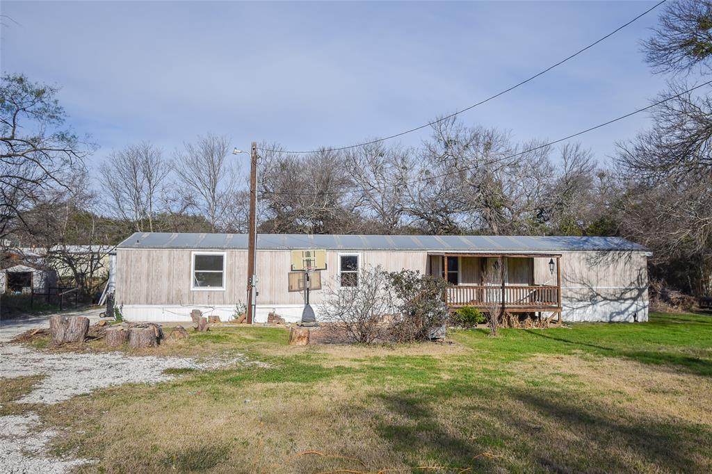 900 Pawnee Trail - Photo 1