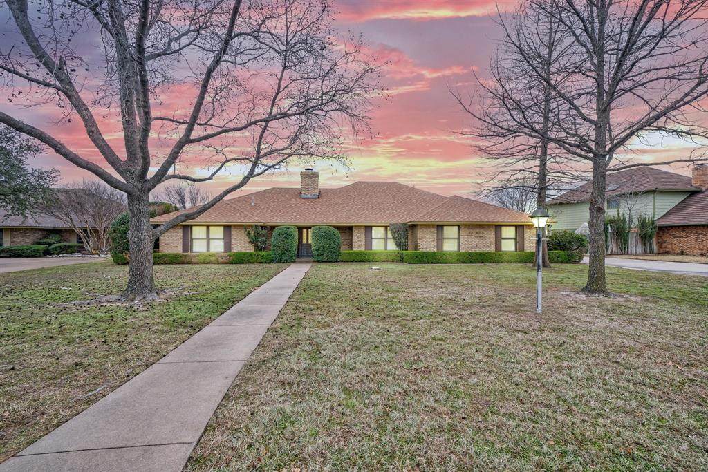 8 Cliff Drive - Photo 1