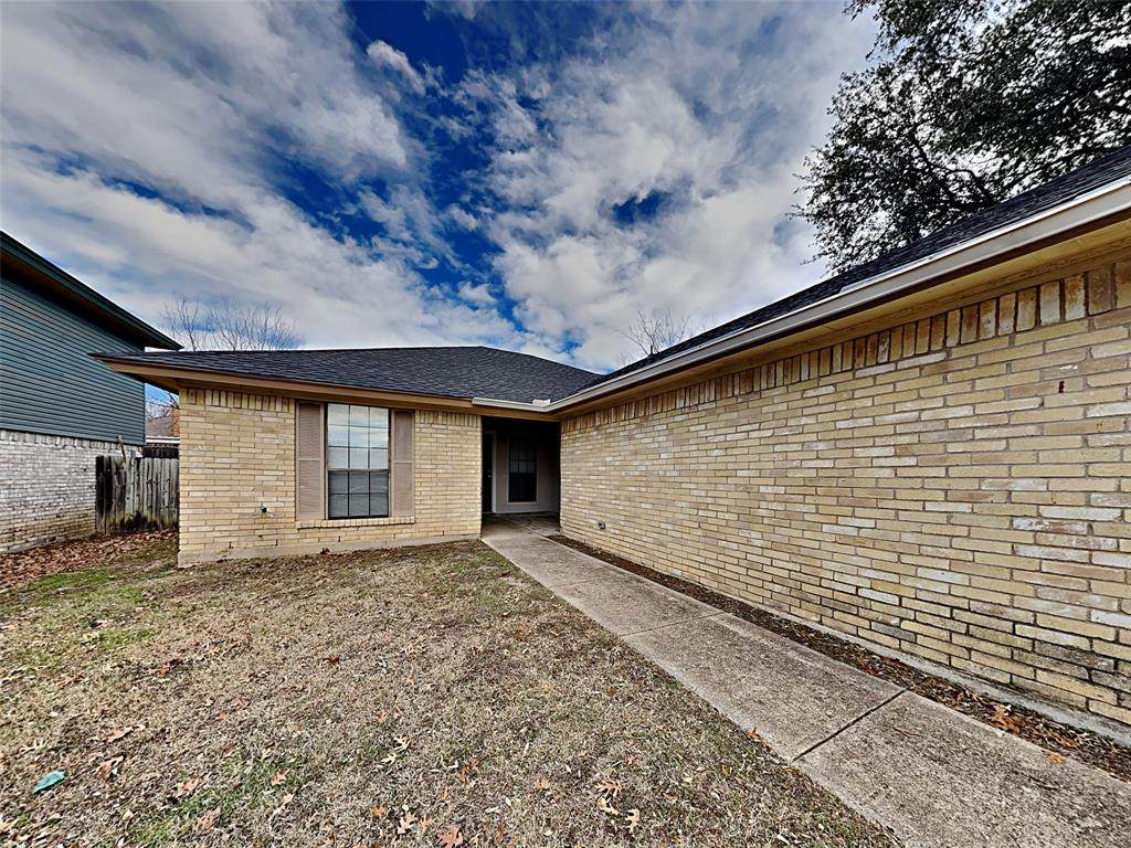 236 Bugle Drive - Photo 1