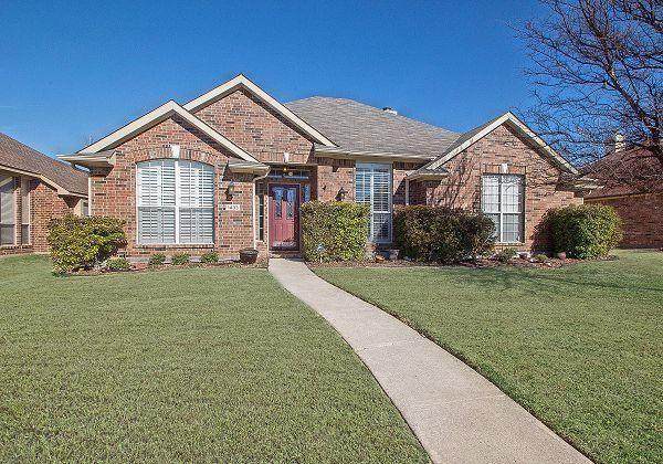 1433 Woodmont Drive - Photo 1