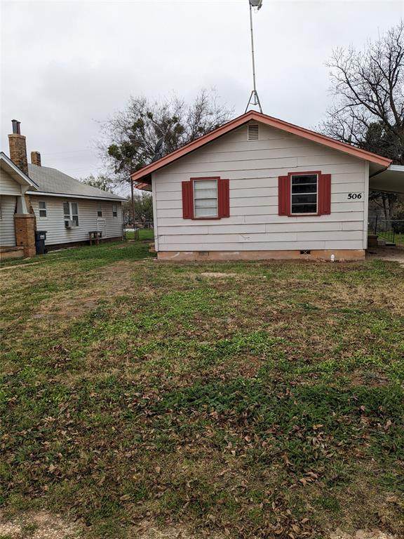 506 Yucca - Photo 1