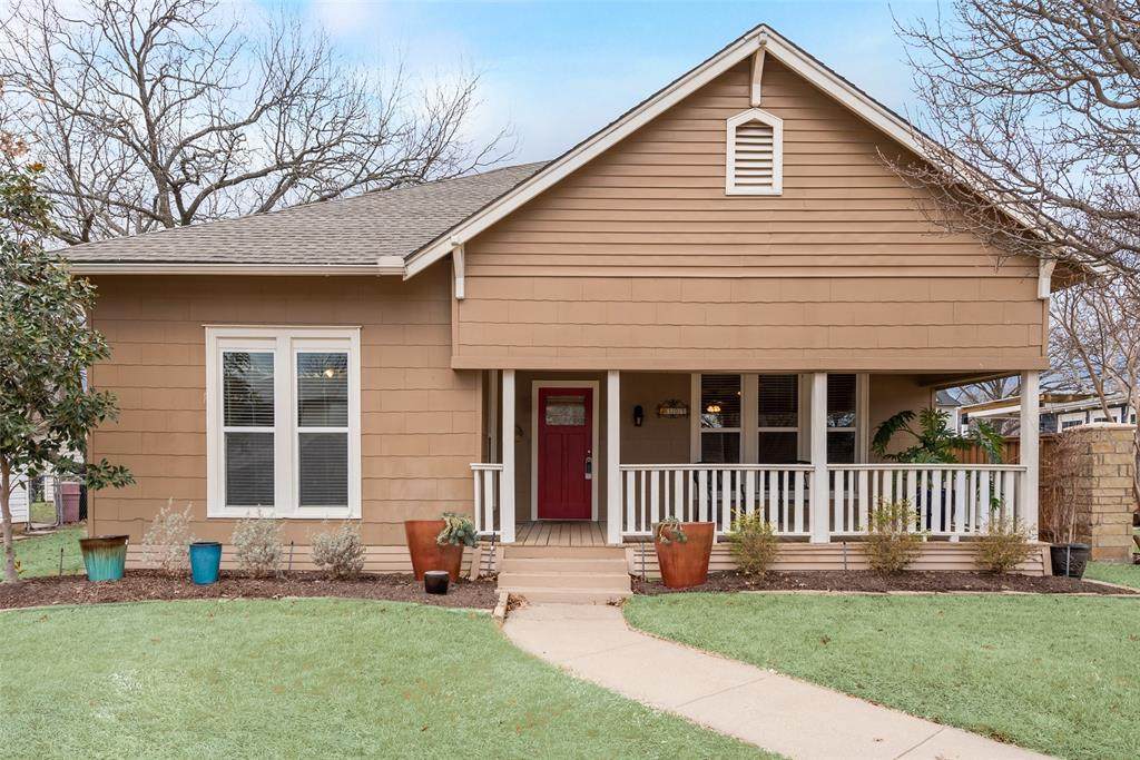 105 3rd Street - Photo 1