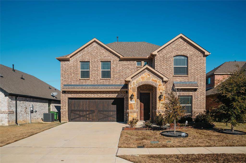 1007 Villas Court - Photo 1