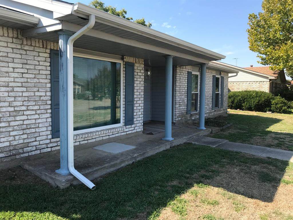 5525 Sagers Boulevard - Photo 1