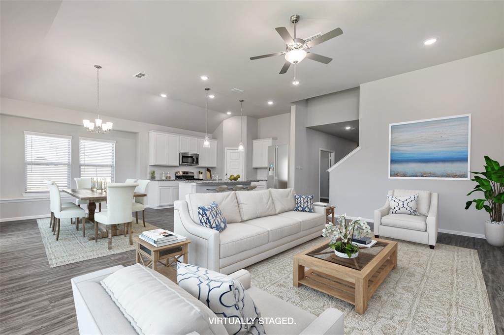 936 Violet Way - Photo 1