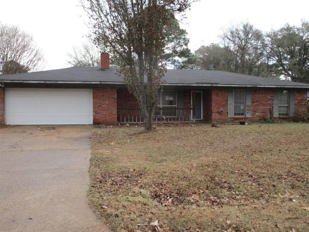 8475 Parkdale Drive - Photo 1