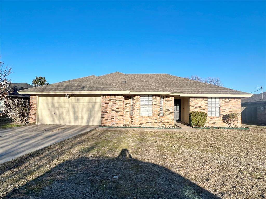 207 Meadowbrook Lane - Photo 1